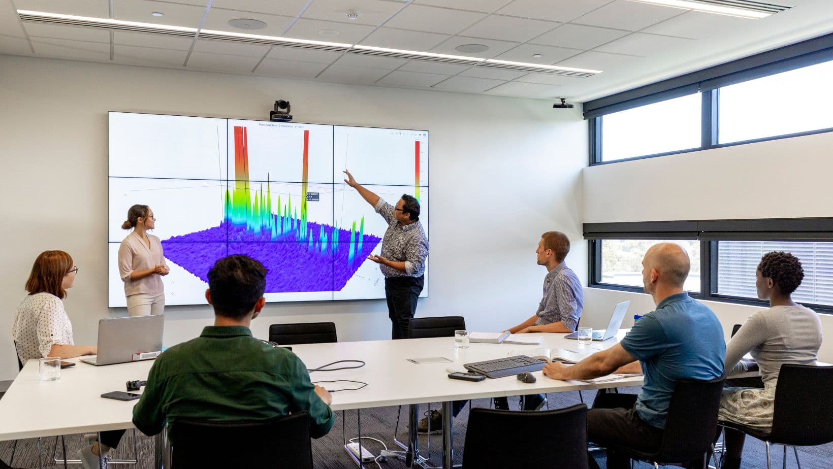 Data Mining คือนำเอาข้อมูลจากคลังข้อมูลขนาดใหญ่ วิเคราะห์อย่างละเอียด