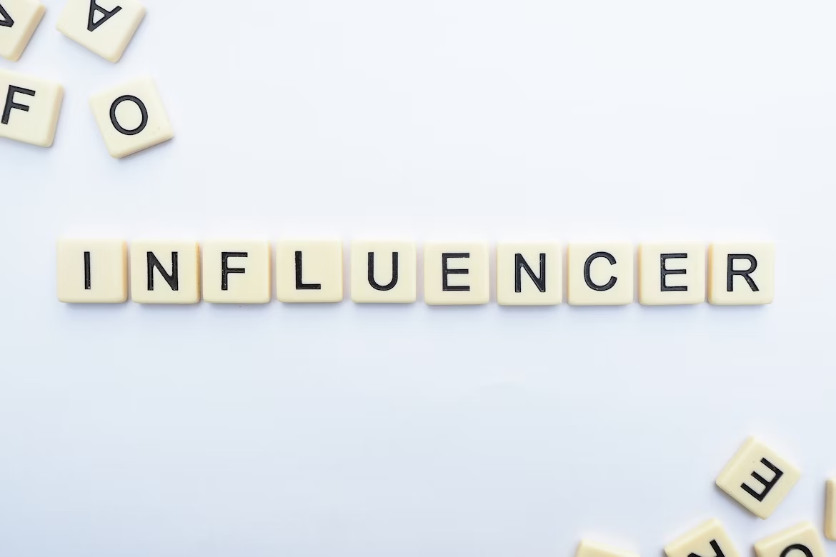 Influencer Marketing คือ กลยุทธ์การตลาดที่ใช้บุคคลที่มีอิทธิพลในโซเชียลมีเดีย
