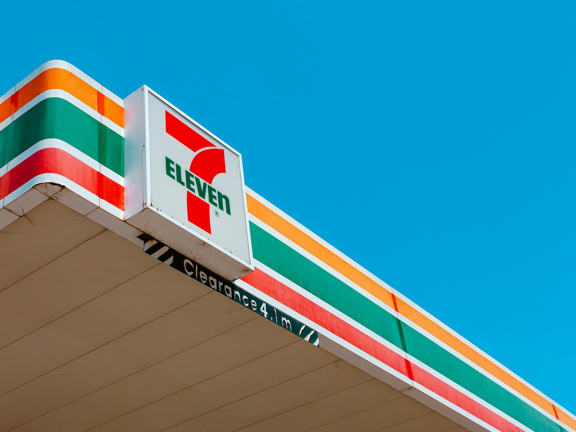 ตัวอย่างแบรนด์ดังที่ใช้ O2O Marketing - 7-Eleven