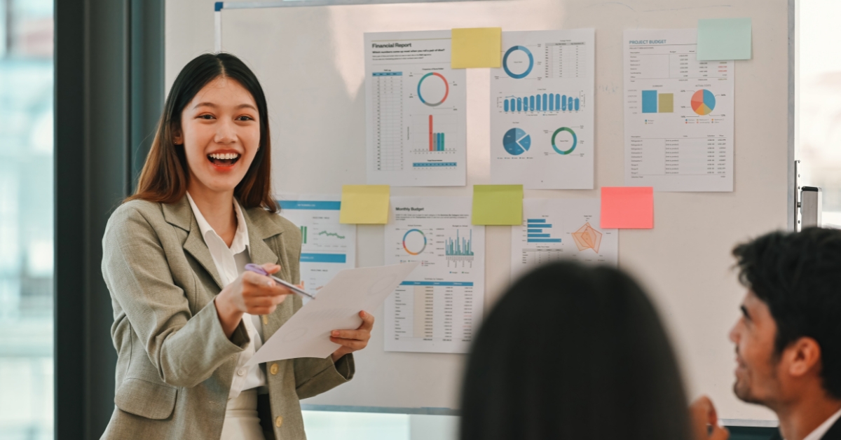 ทีมกำลังรวบรวมข้อมูลเพื่อทำ Positioning Map